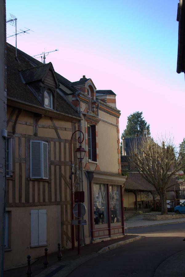 Gîte la Mésangerie Château-Renard Exterior foto